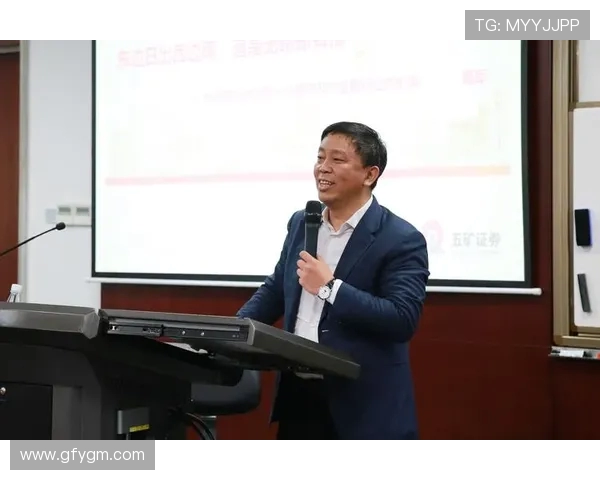 赛后分析：FPX与WE对决中的战术博弈与策略思考