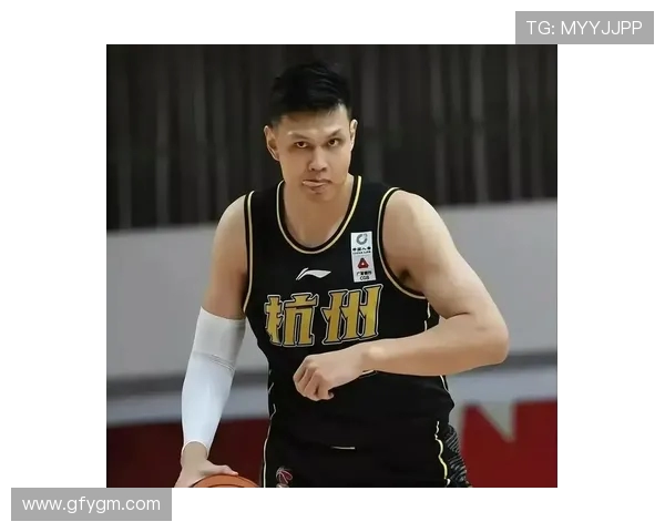 许钟豪：从默默无闻到璀璨星光的奋斗历程与人生启示