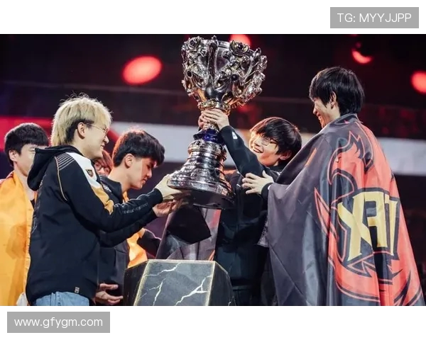 FPX战队强势领跑Major赛积分榜积分达到98分展现冠军实力 FPX战队强势领跑Major赛积分榜积分达到98分展现冠军实力