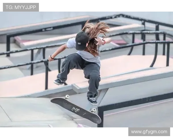 南京滑板队荣登滑板状态排行榜第五名展现实力与风采 南京滑板队荣登滑板状态排行榜第五名展现实力与风采